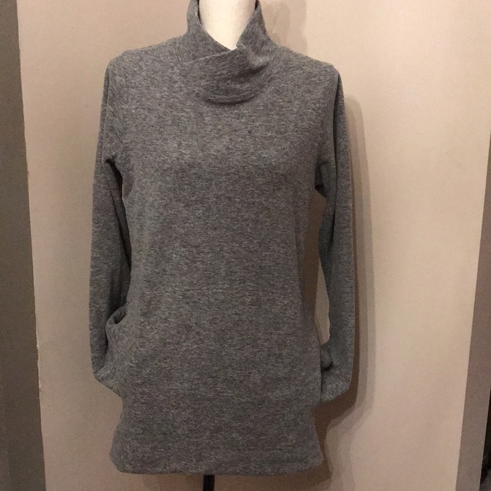 🆕 Duluth women’s Frost Lake Tunic sweater